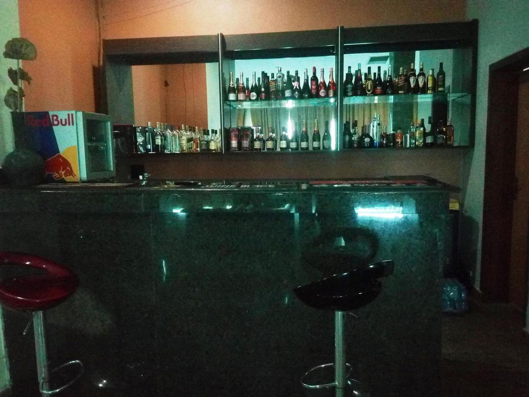 Room In Lodge - Golden Royale Hotel Enugu Esterno foto